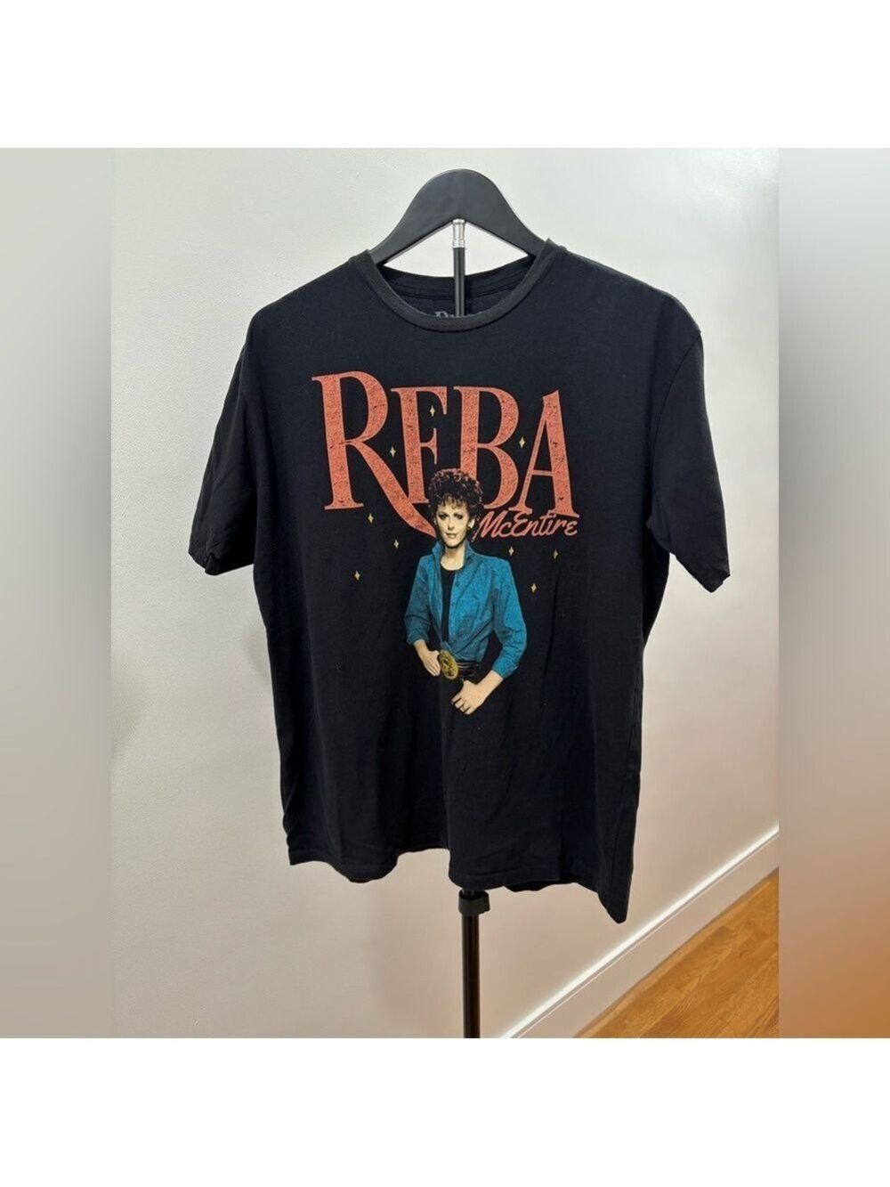 289. Reba Band-Tee